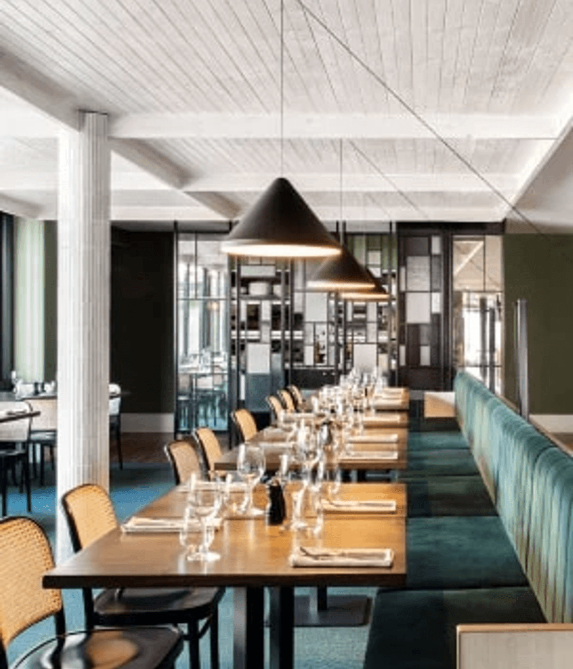 Retail and Hospitality sector with Dulux World of Colours