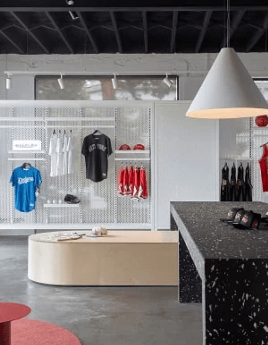 Retail and Hospitality sector with Dulux World of Colours