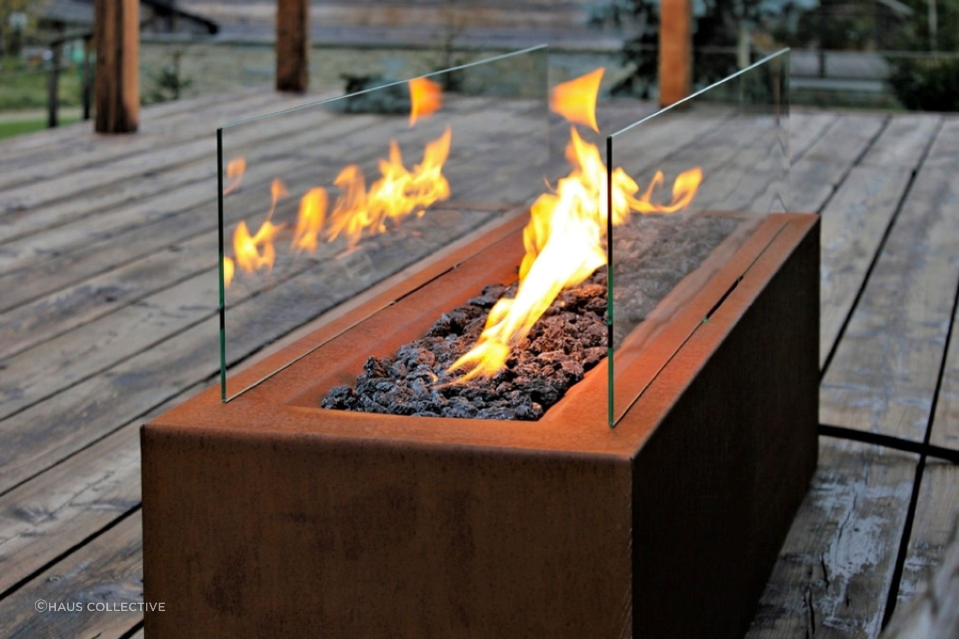 Gas flames elegantly mimic the appearance of a natural flame
