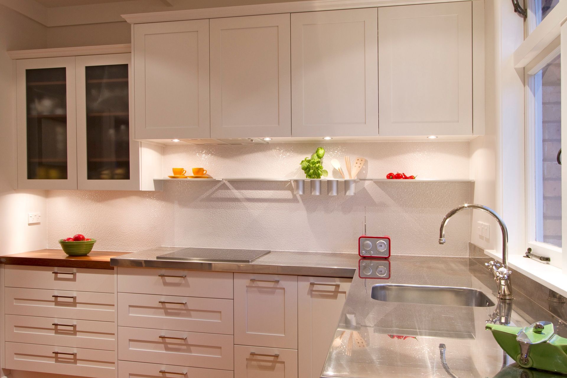 Clever Tips for Designing Compact Kitchens