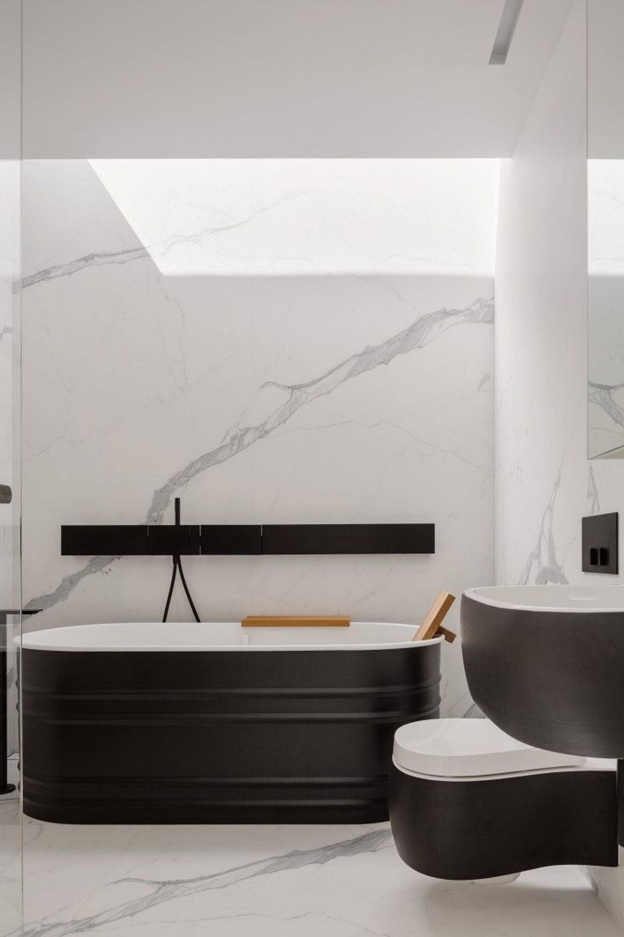 Maximum Statuario Matt bathroom floor and walls by Dom Alvaro