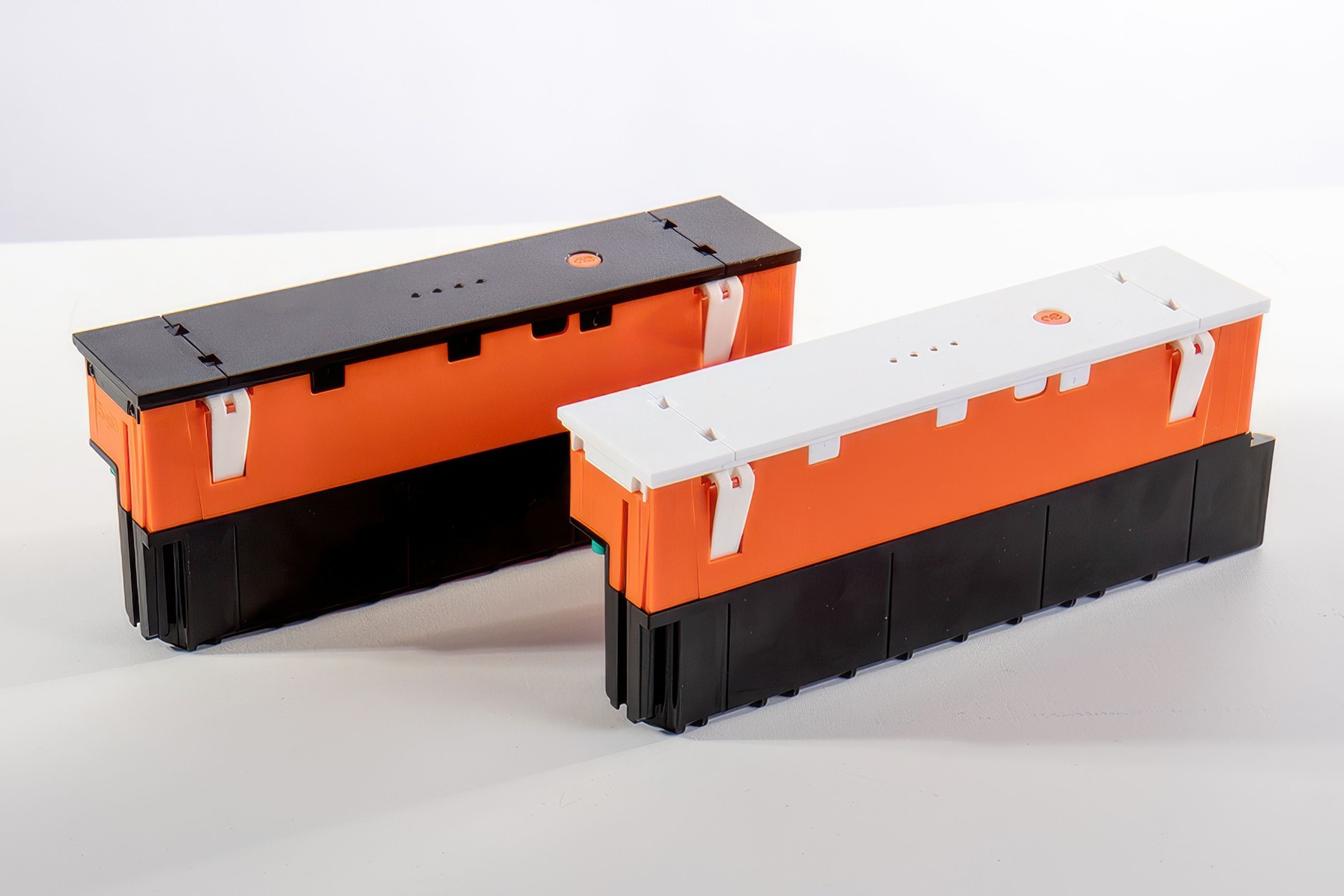 LONGEVITY

One of the key advantages of lithium-ion batteries is their extended lifespan compared to traditional batteries. This longevity translates to reduced maintenance costs and fewer replacements, making them a cost-effective choice for office applications. The lifespan of a battery depends on factors such as how it is charged and discharged. QIKPAC is programmed to shut down at 10% and charge only to 90%. Operating within these preprogrammed parameters extends the life of QIKPAC, increasing its charging cycles to an estimated 1,500, where the capacity is still at 70%, ensuring QIKPAC is still usable for many more charges.