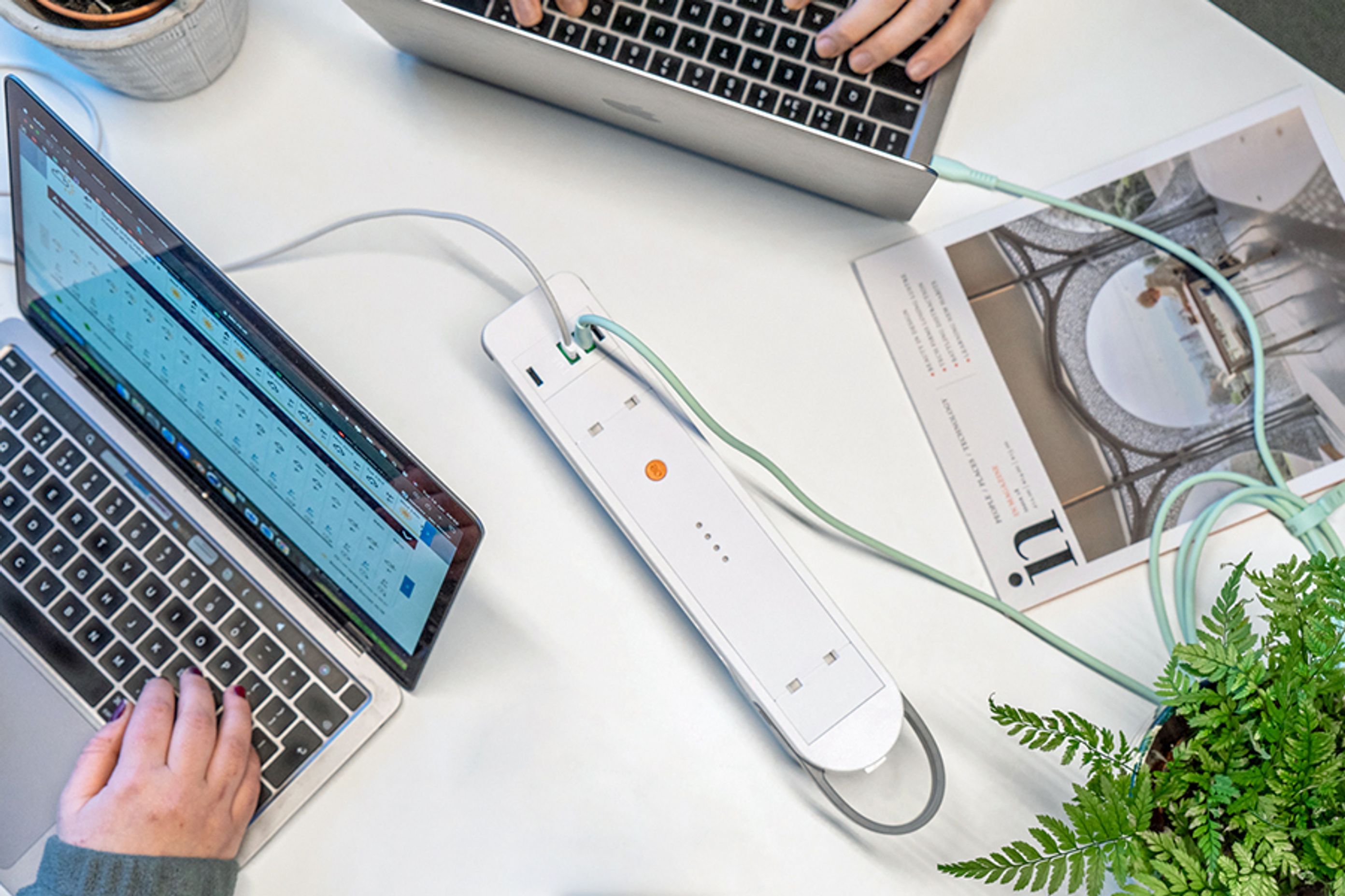 QIKPAC-Two-Laptops.jpg