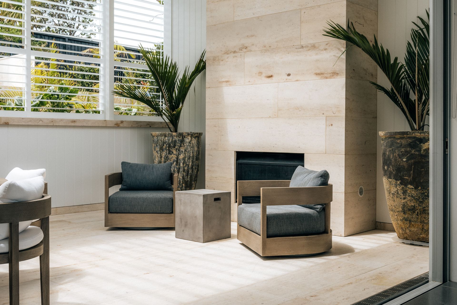The owners of this Waiheke retreat wanted a space that blurred the lines between indoor and outdoor living.