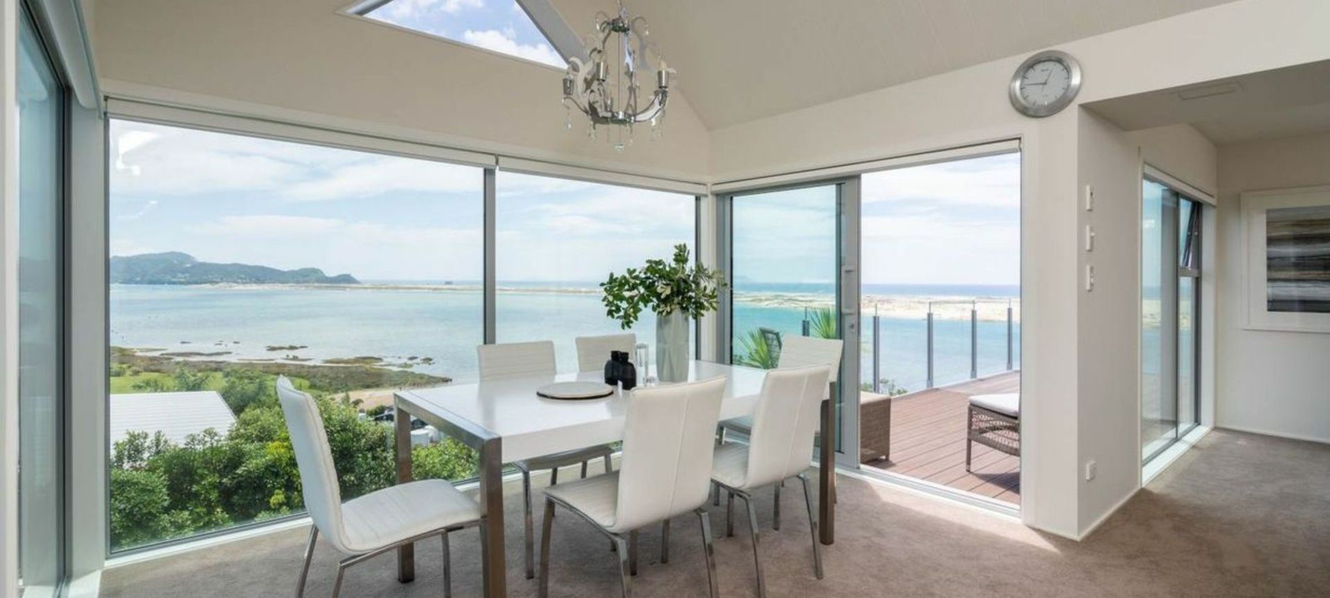 SuperTherm™ Low-E double glazing keeps your home comfortable in all seasons.