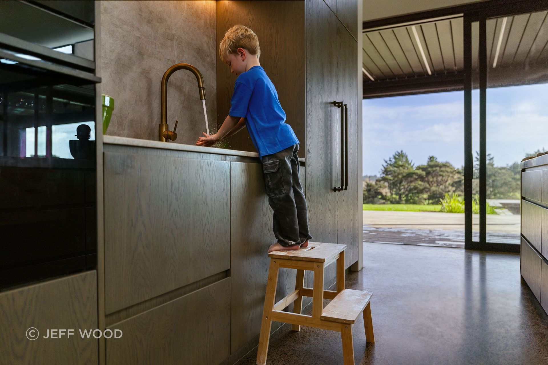 Rheem-Jeff-Woodshot-1kitchen1617a.jpg