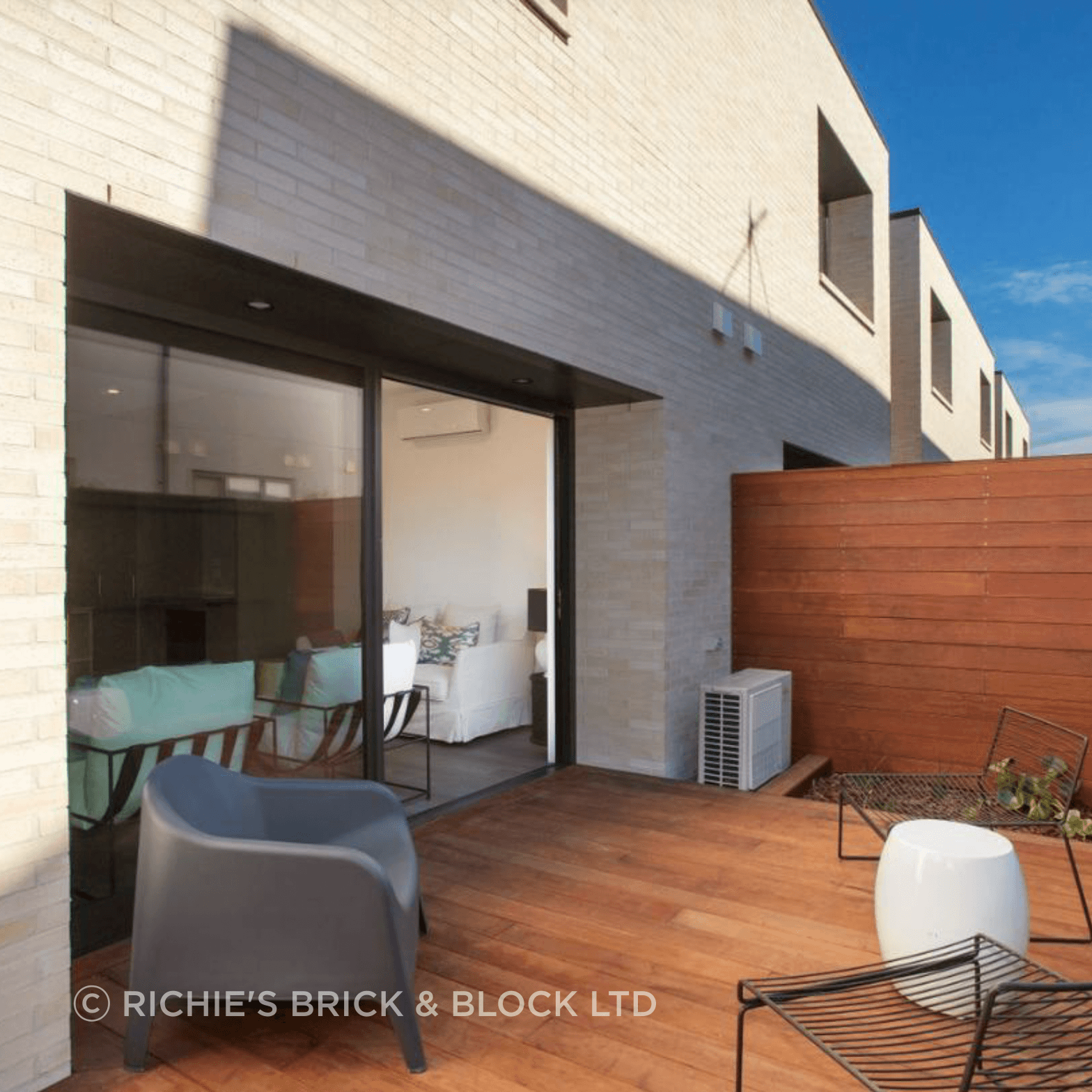 Richies-Brick-and-Block-44-Winchester-Street-3.png