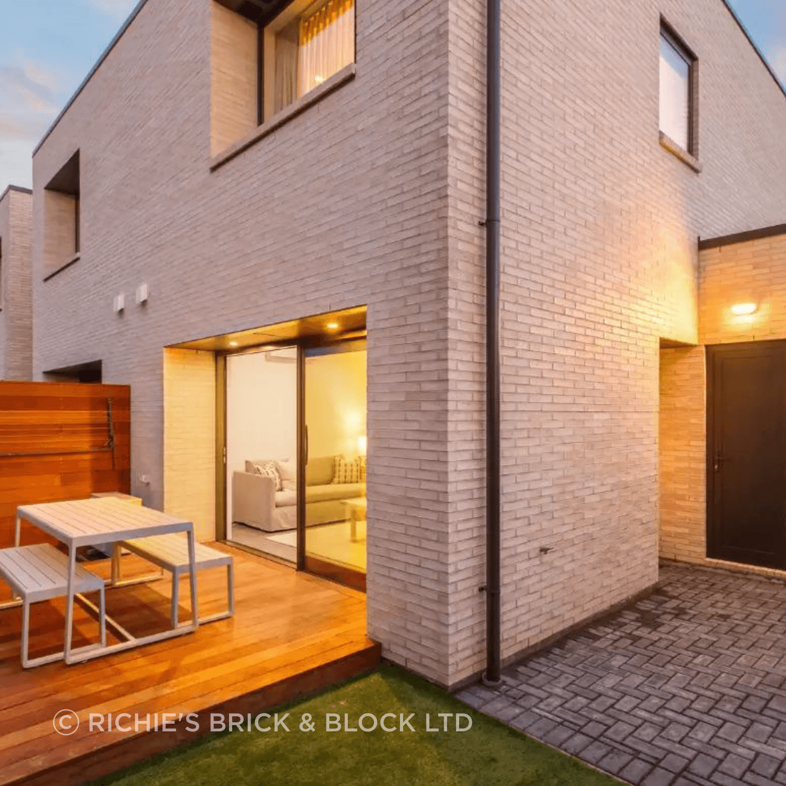 Richies-Brick-and-Block-44-Winchester-Street-5-v2.png