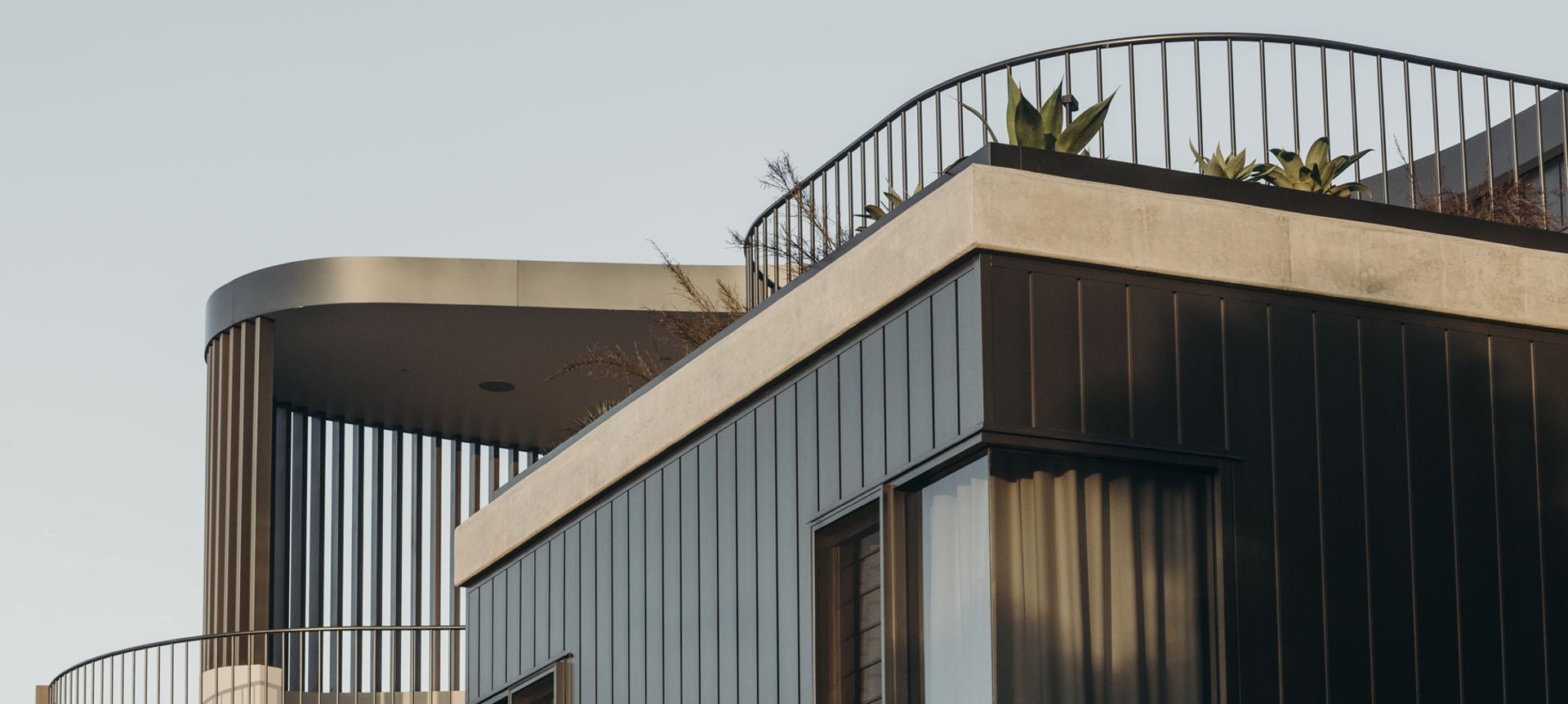 Crisp lines and integrated flashings ensure a clean aesthetic.