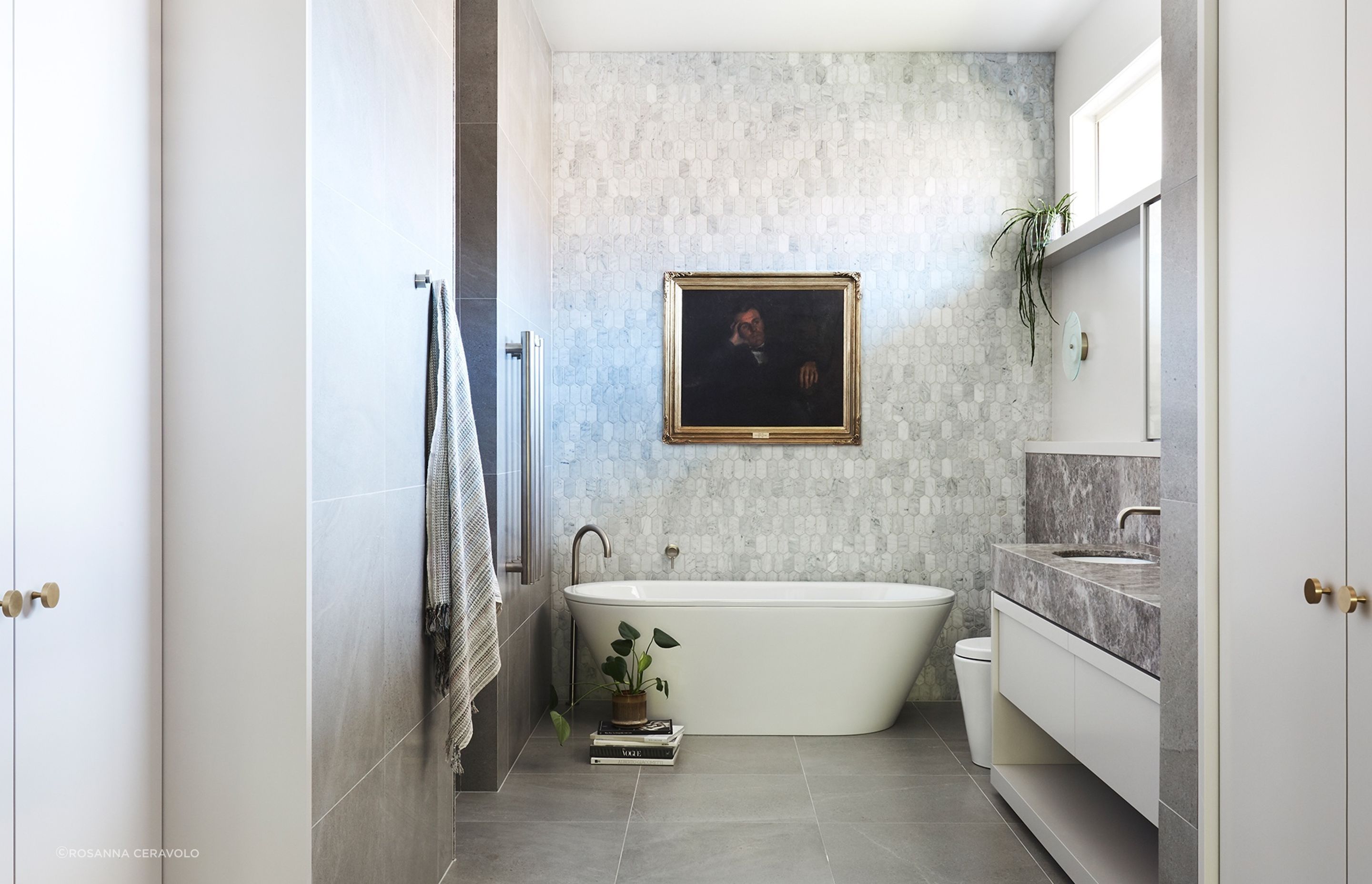 Spaciousness in all its glory at Camberwell House. Luxury bathrooms are often larger than the average sized bathroom.