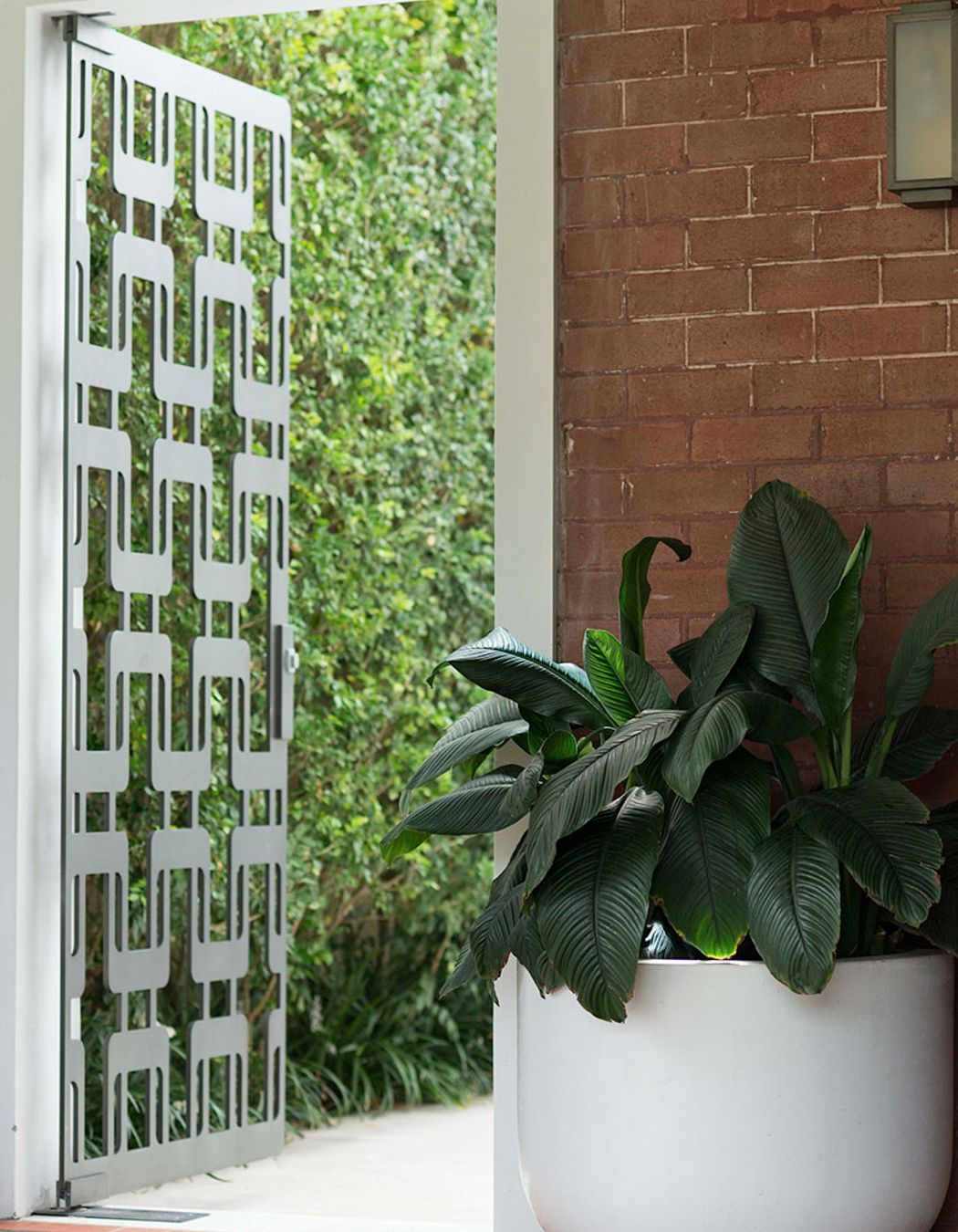 In the Zone: Visually separating a Granny Flat