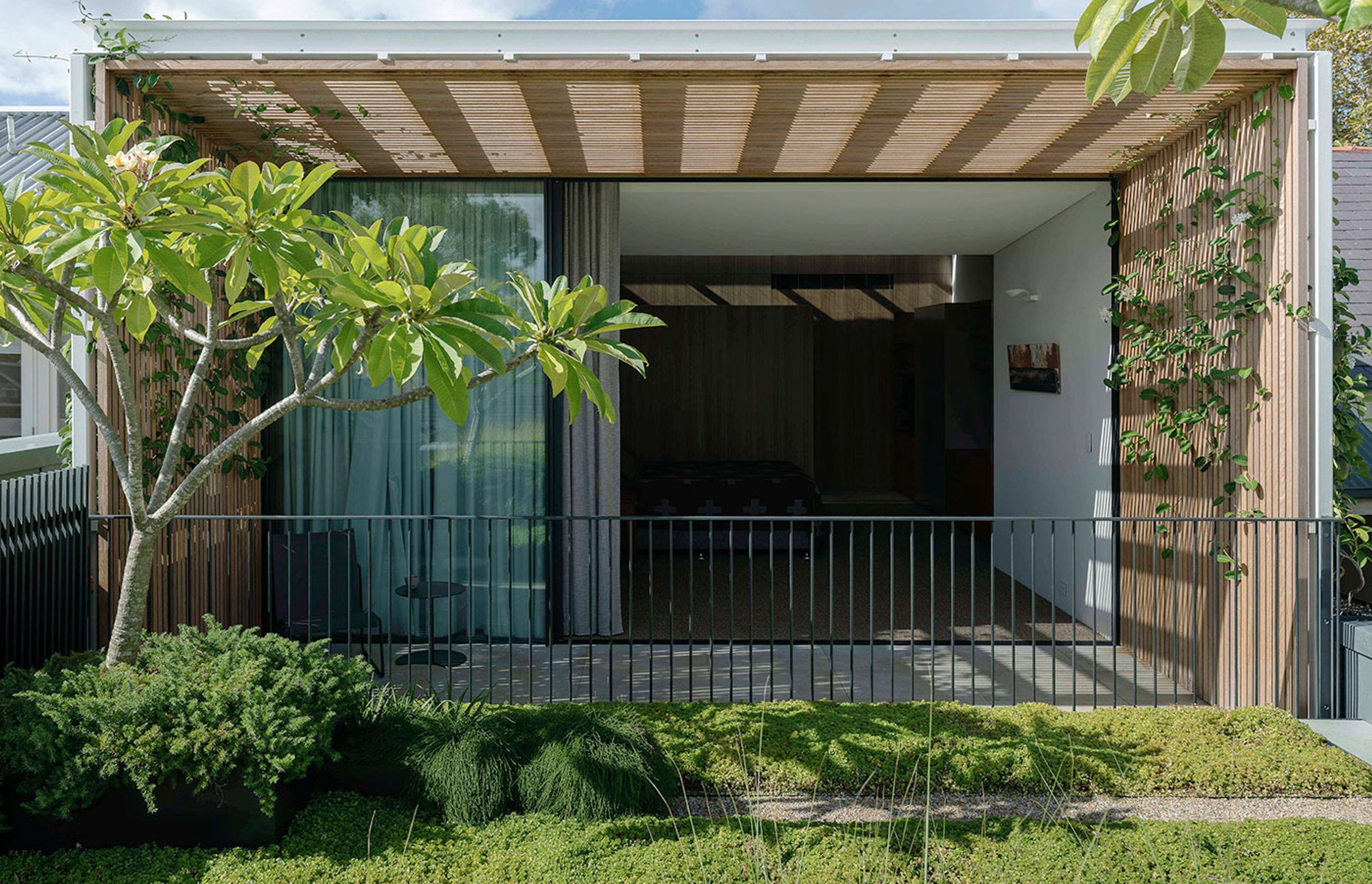 In the Zone: Visually separating a Granny Flat