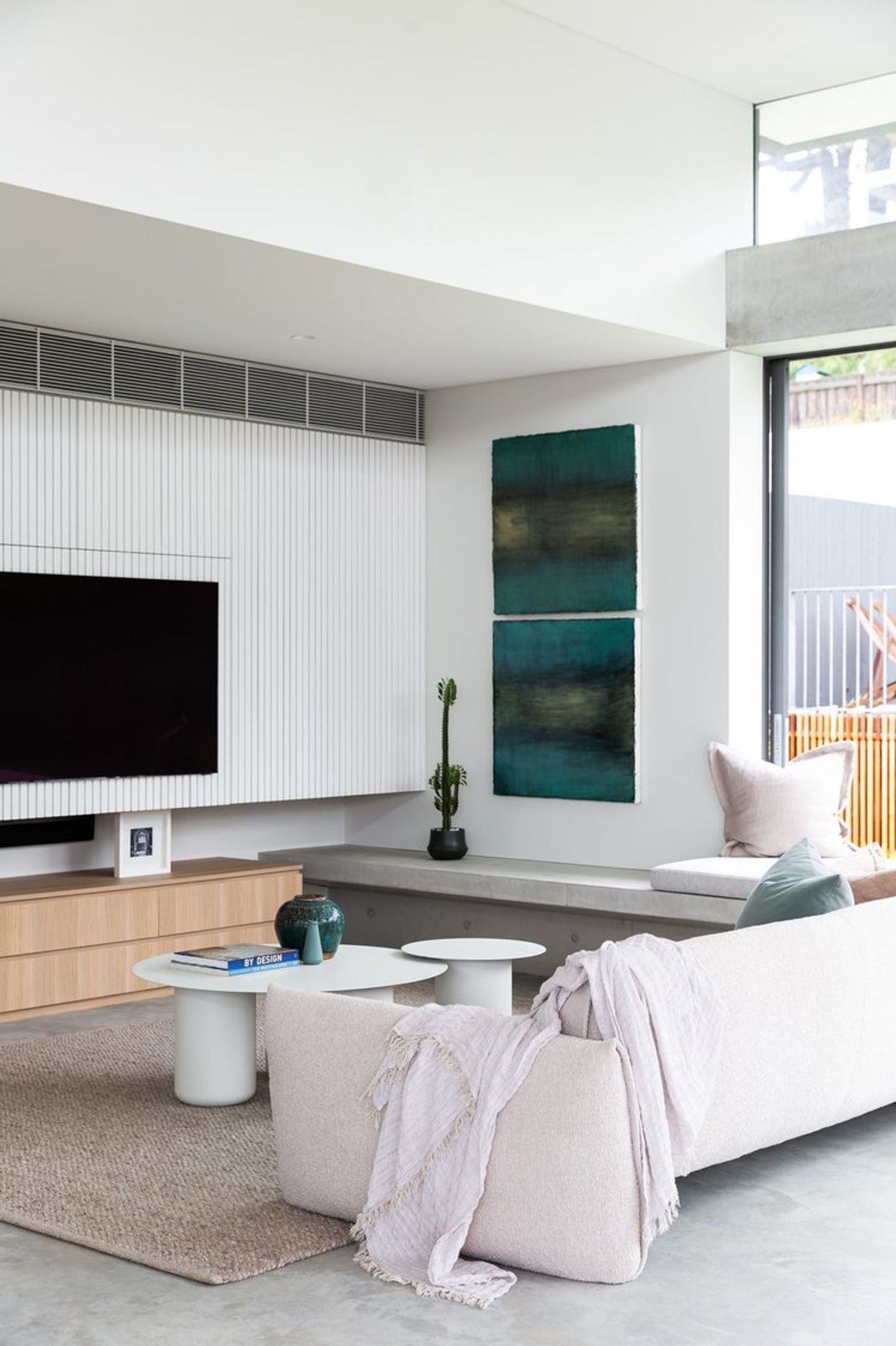 Coogee Residence by Smyth &amp; Smyth | Photography by Simon Whitbread