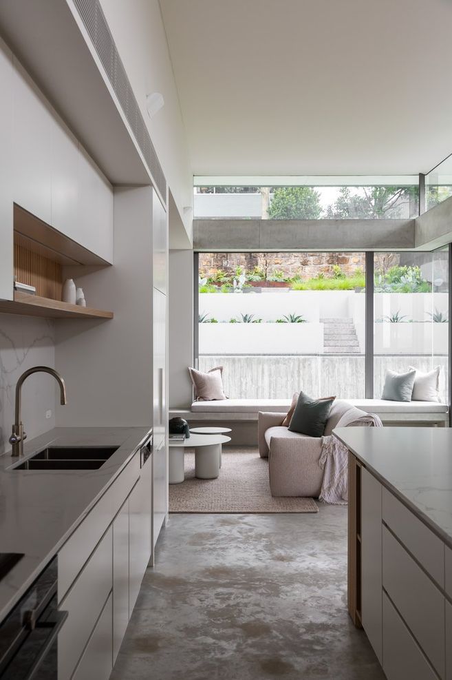 Coogee Residence by Smyth &amp; Smyth | Photography by Simon Whitbread