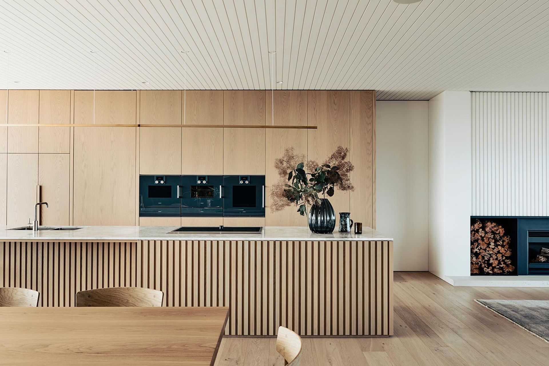 Blairgowrie Beach  House by Studio Tom | Photography by  Derek Swalwell