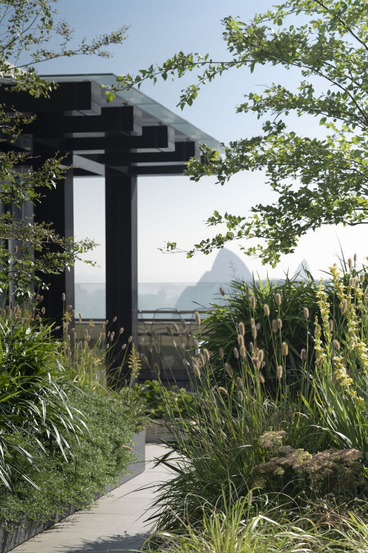 ScaledSG-PLATINUM-19-11-20190606-scaled-standard-scale-200x.jpg