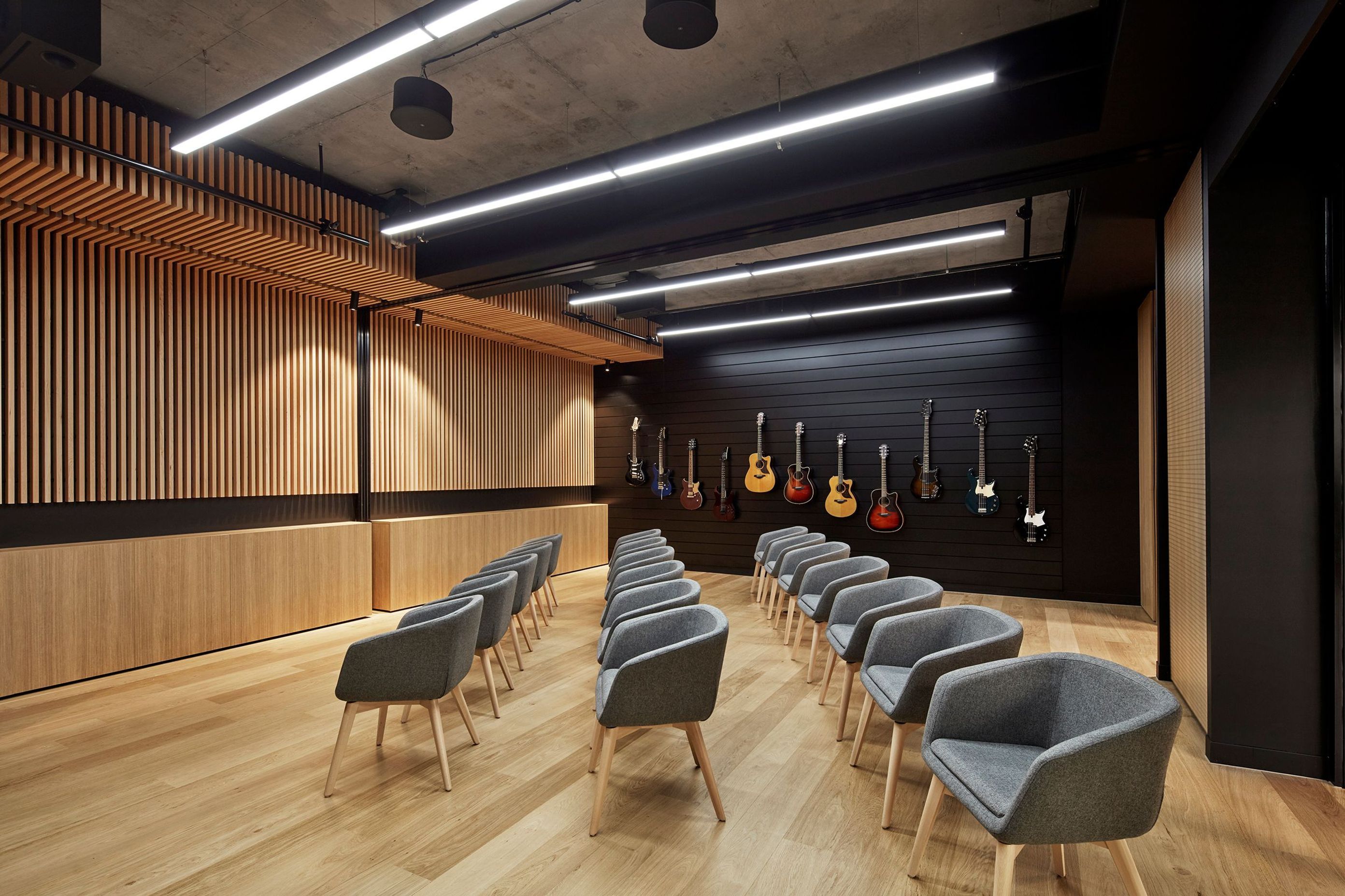 ScreenwoodYamahaPANELS6030-5Hemclear.jpg