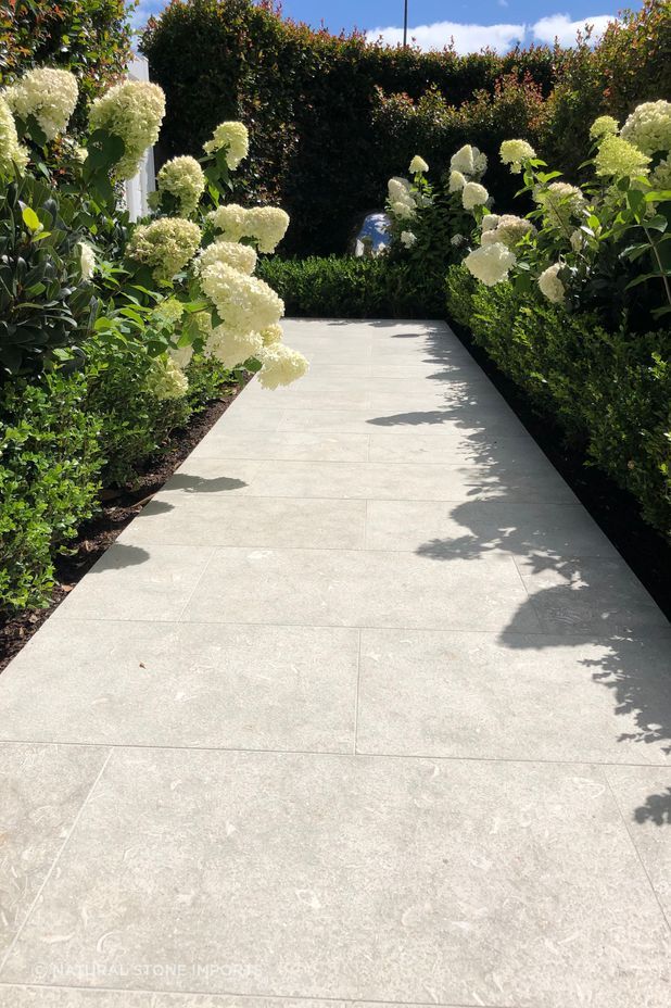 Seagrass Limestone Paving