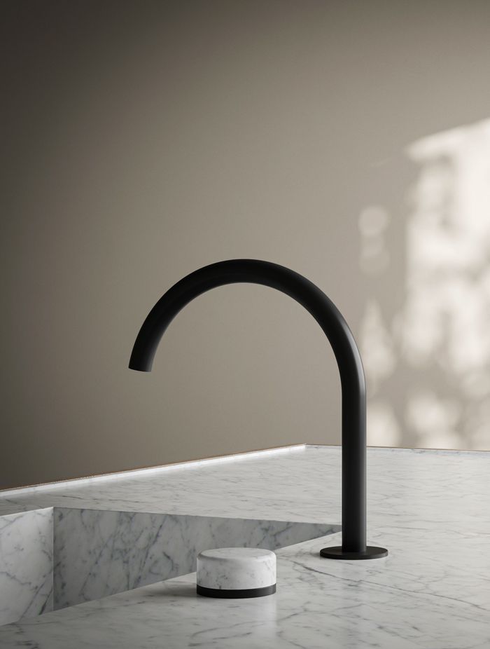 Serenity-Arc-Spout-With-Carrara-Handle-Matte-Black.jpg