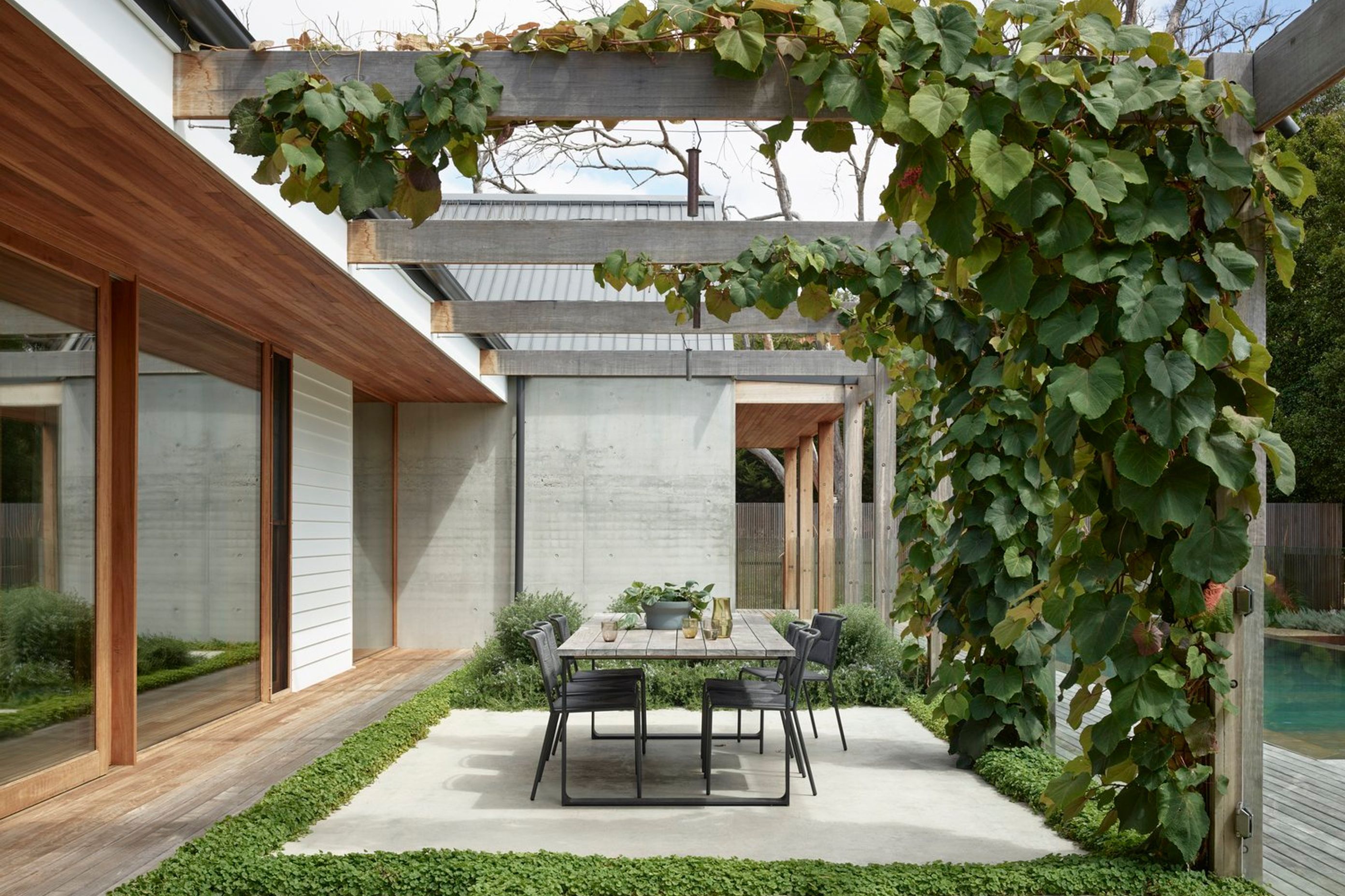 Honeysuckle House Shoreham by Planned Living Architects | Photography by Derek Swalwell