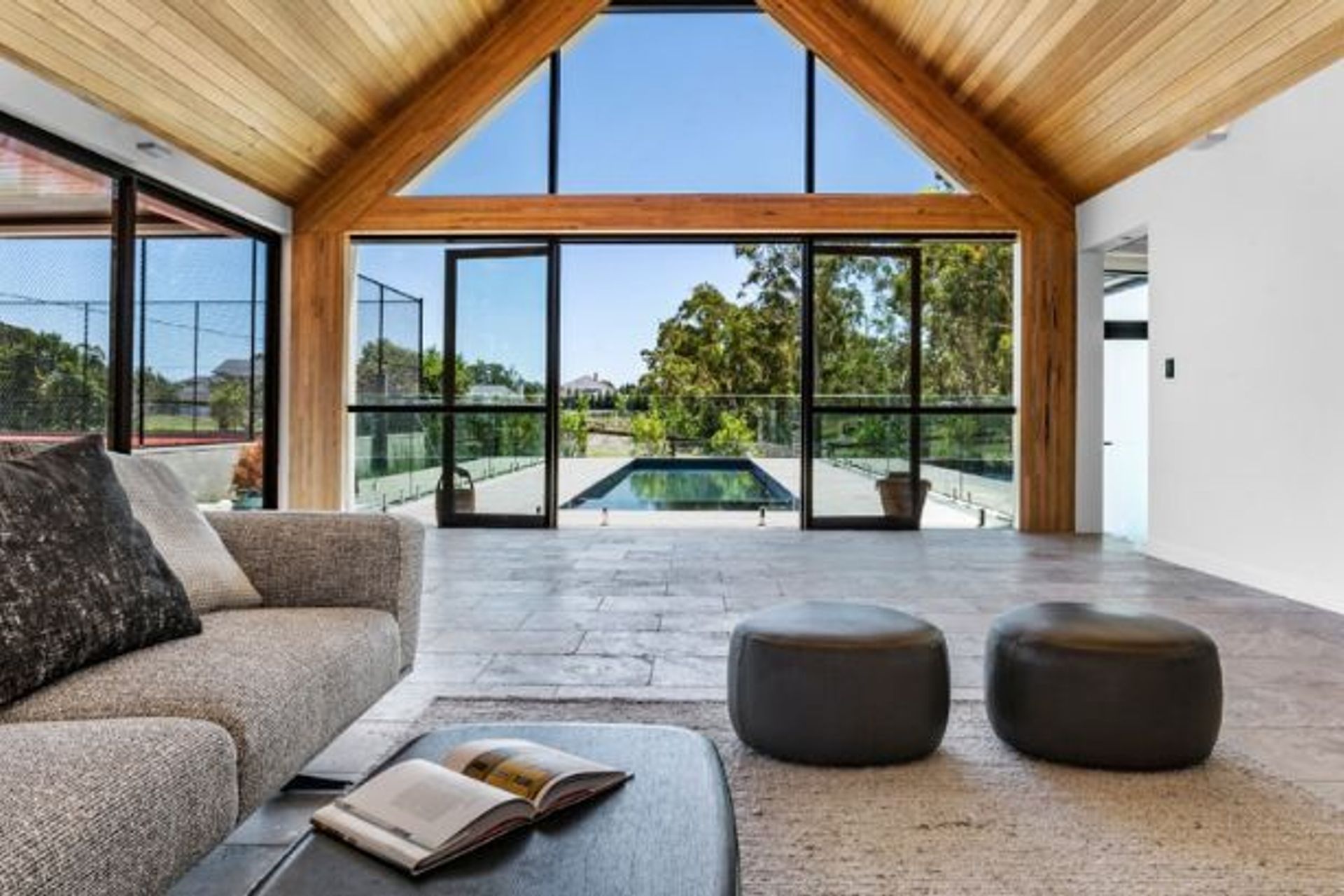 Silver Ash Travertine | Mallinger Constructions | Crystal Pools