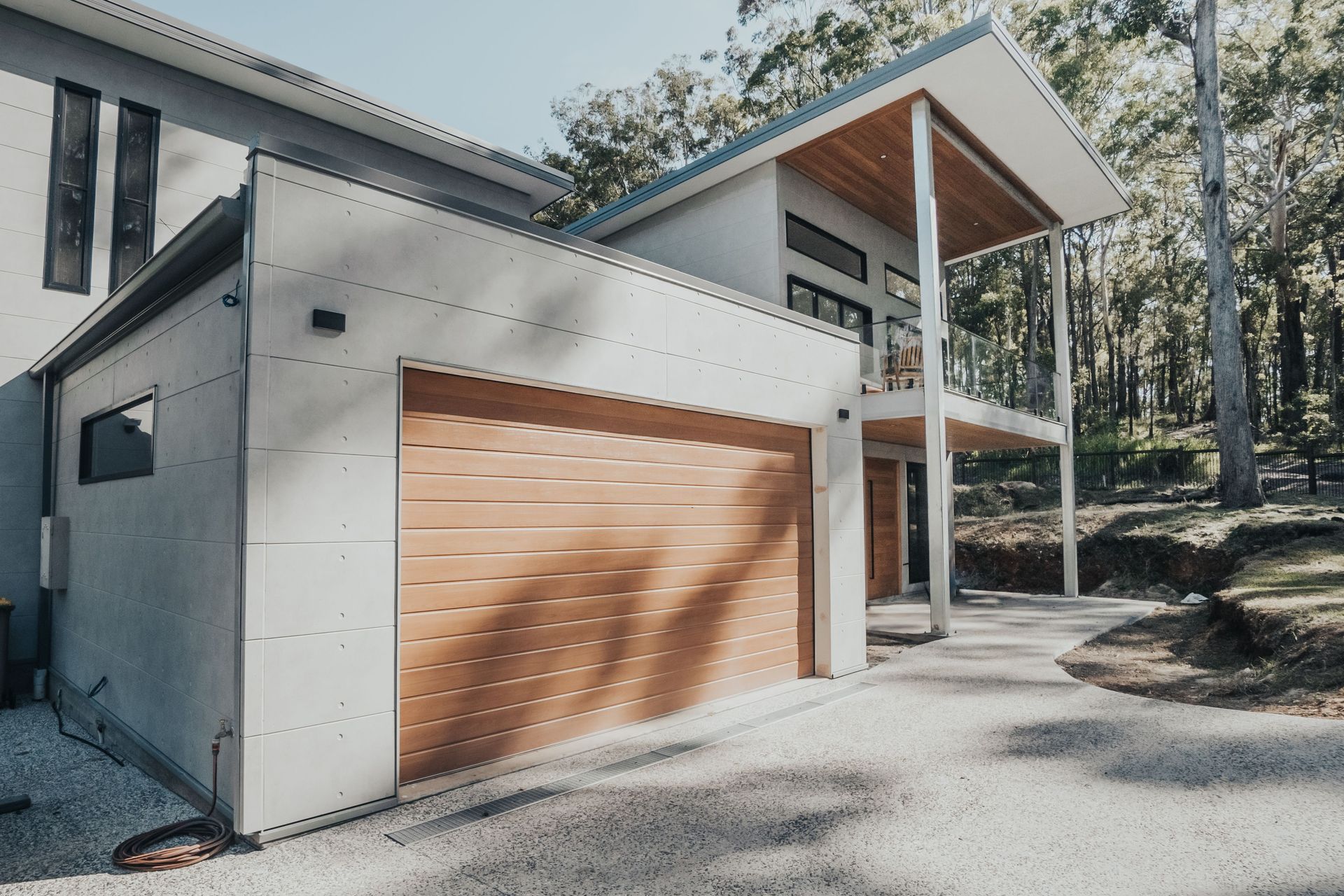 8 Exciting Garage Door Trends – 2023