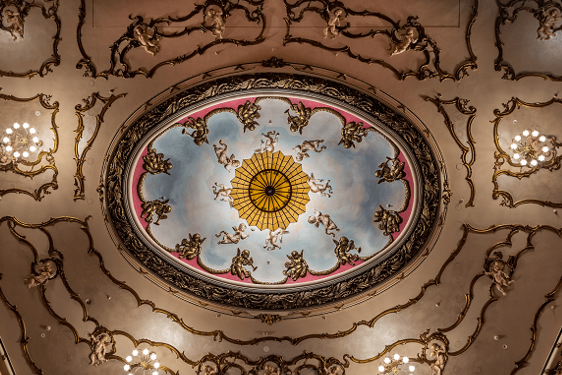 StJamesTheatre08.png