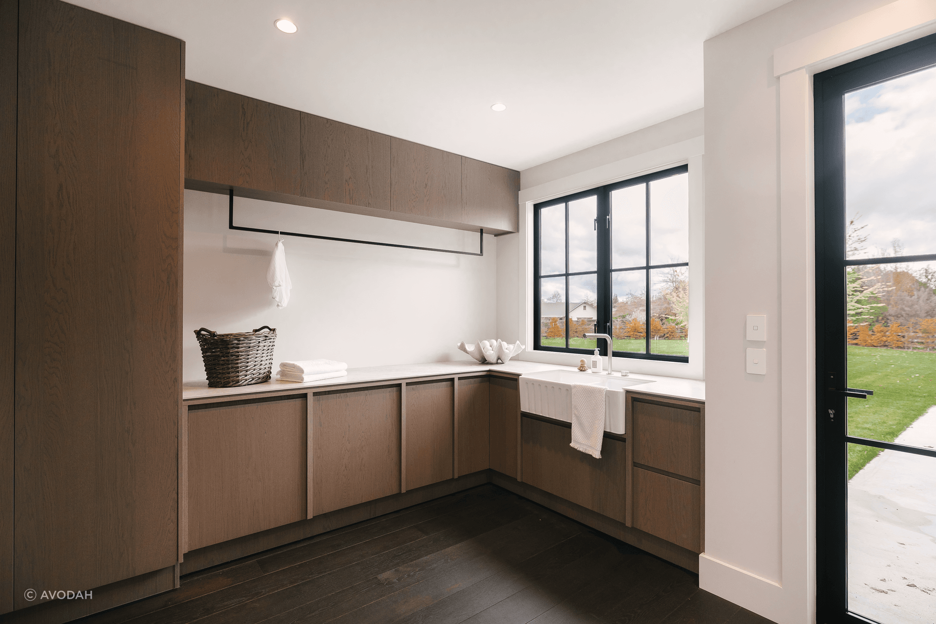 Stoney Creek by The Housing Lab | Manhattan Oak Veneer