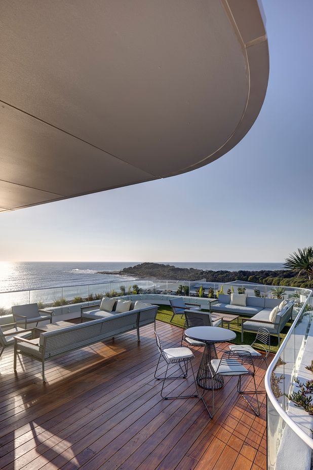 The Surf Hotel Yamba by Design King Company | Photography by Brett Boardman & Elise Hassey