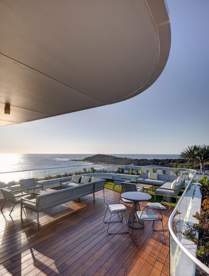 The Surf Hotel Yamba by Design King Company | Photography by Brett Boardman & Elise Hassey