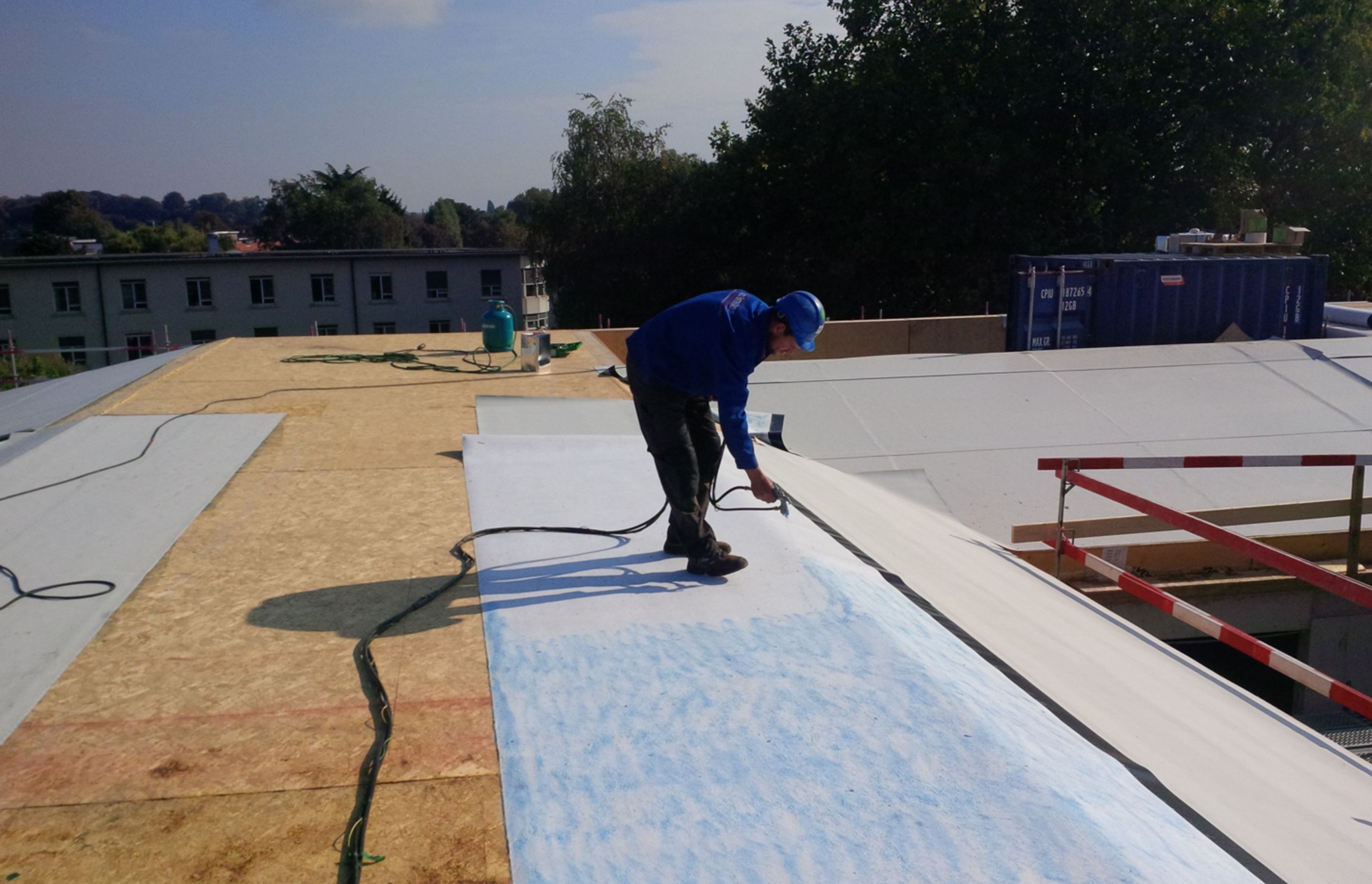 TPO membrane is a synthetic waterproofing membrane manufactured in TPO modified polyolefin, reinforced by a polyester mesh.