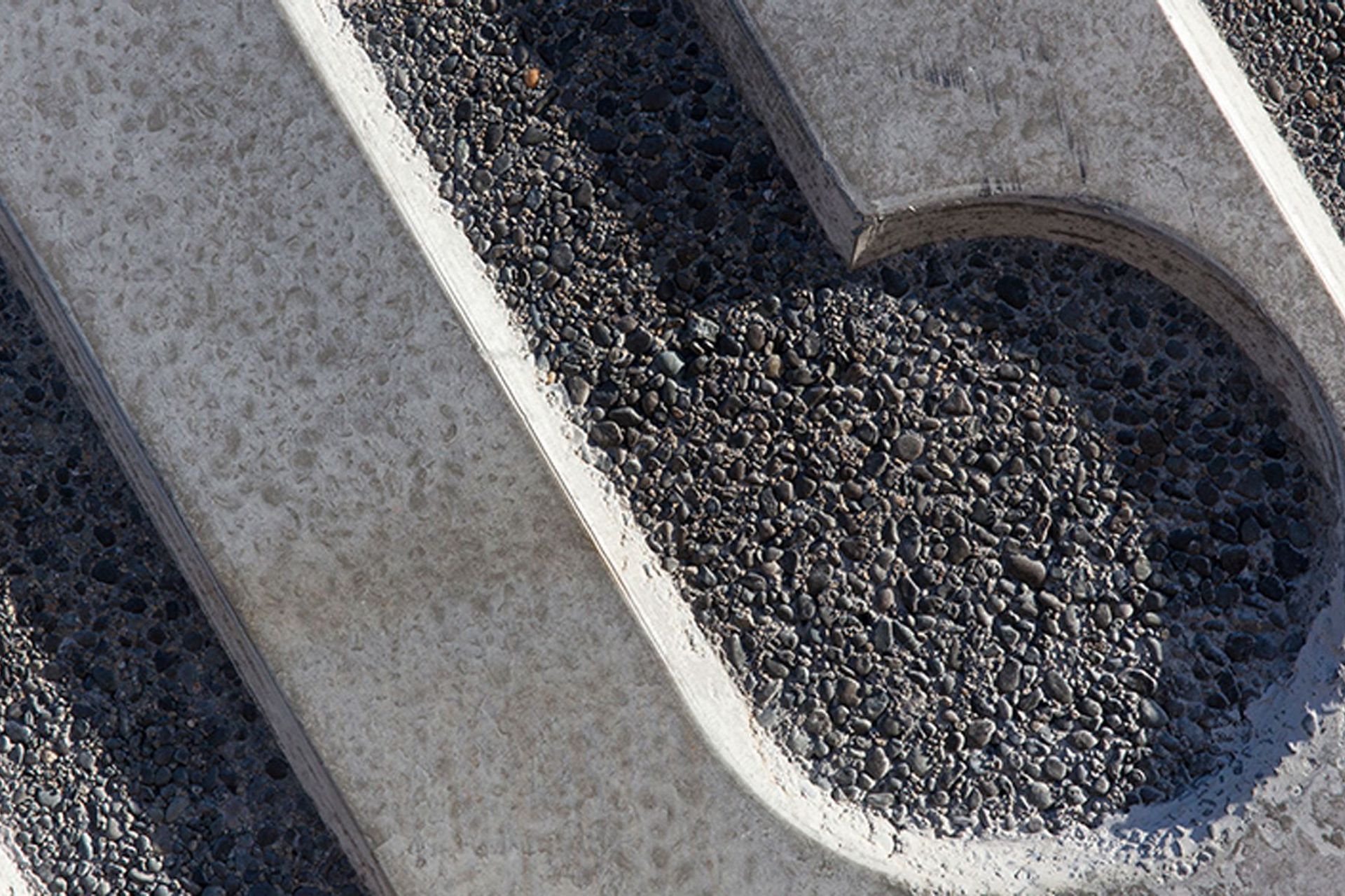 Te Kakakura Retaining Wall