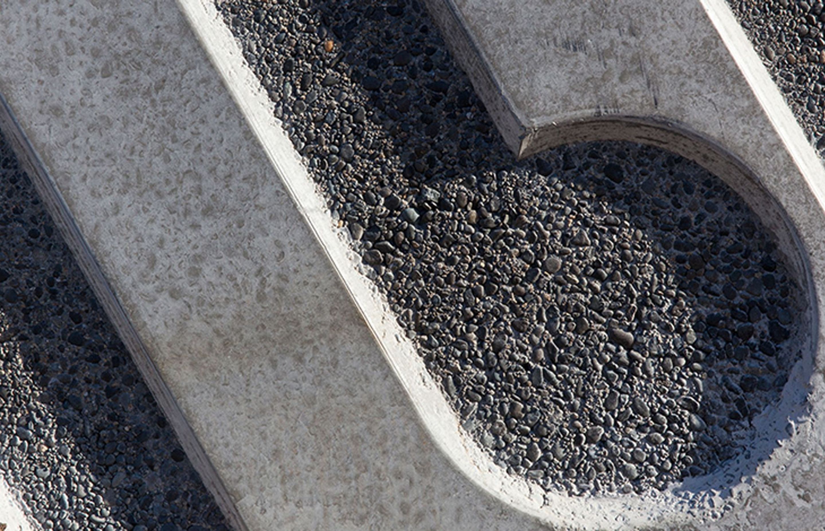 Te Kakakura Retaining Wall