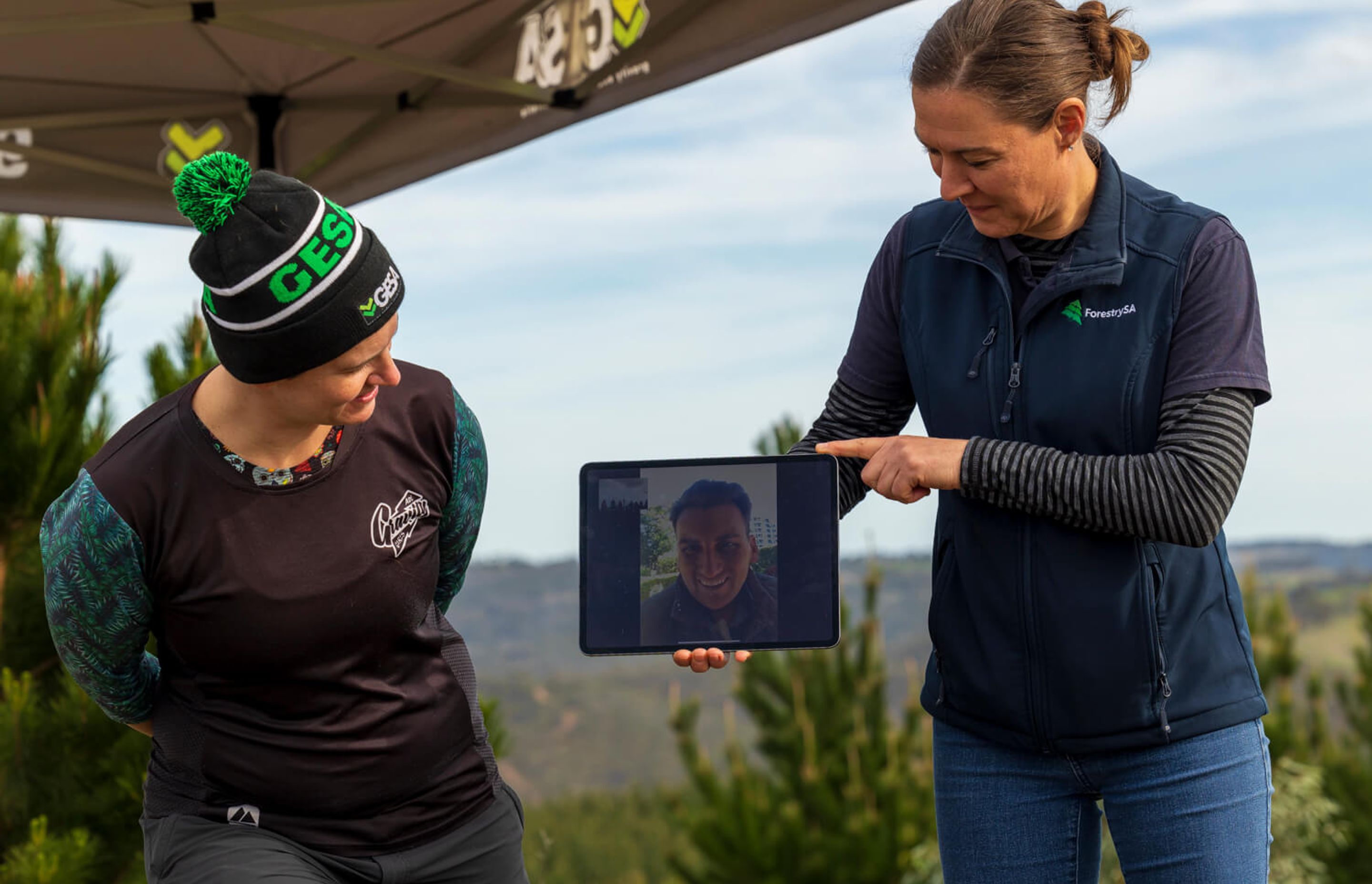 Kate Holdrook Gravity Enduro SA Coordinator (left) and Monique Blason Manager of Community Services, Forestry SA (right) and Jason Ross, Marketing and Communications Officer for Responsible Wood (centre) at the Bennett’s Forest Reserve in the Adelaide Hil