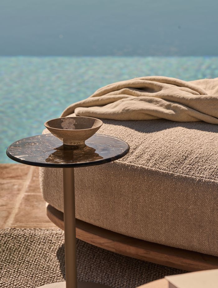 Mare side table by Marc Merckx