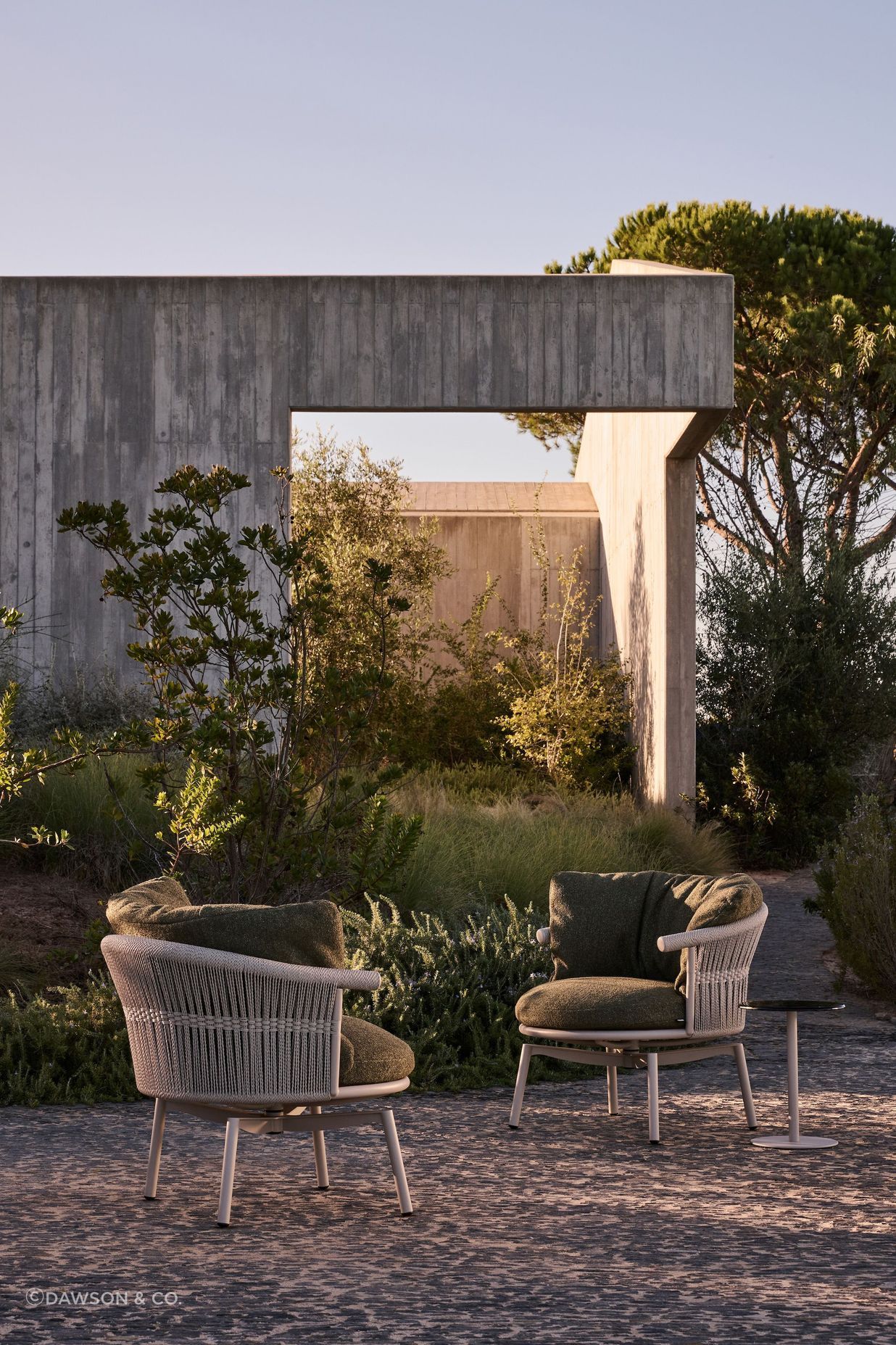 Cesta swivel chair by Monica Amarni