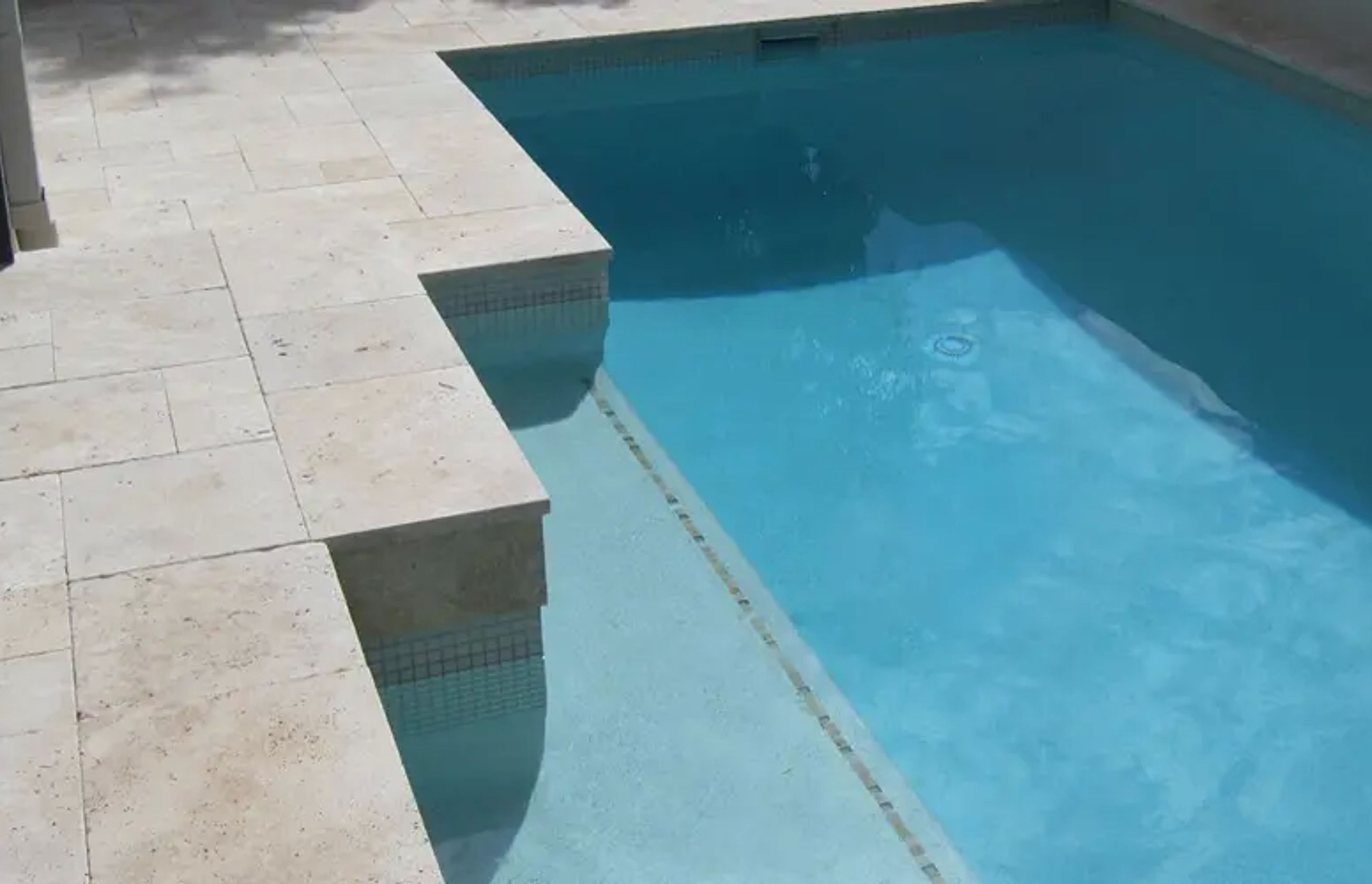 Filling the holes in tumbled travertine