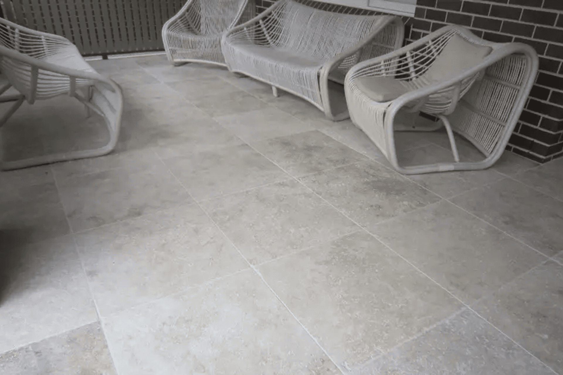 Filling the holes in tumbled travertine