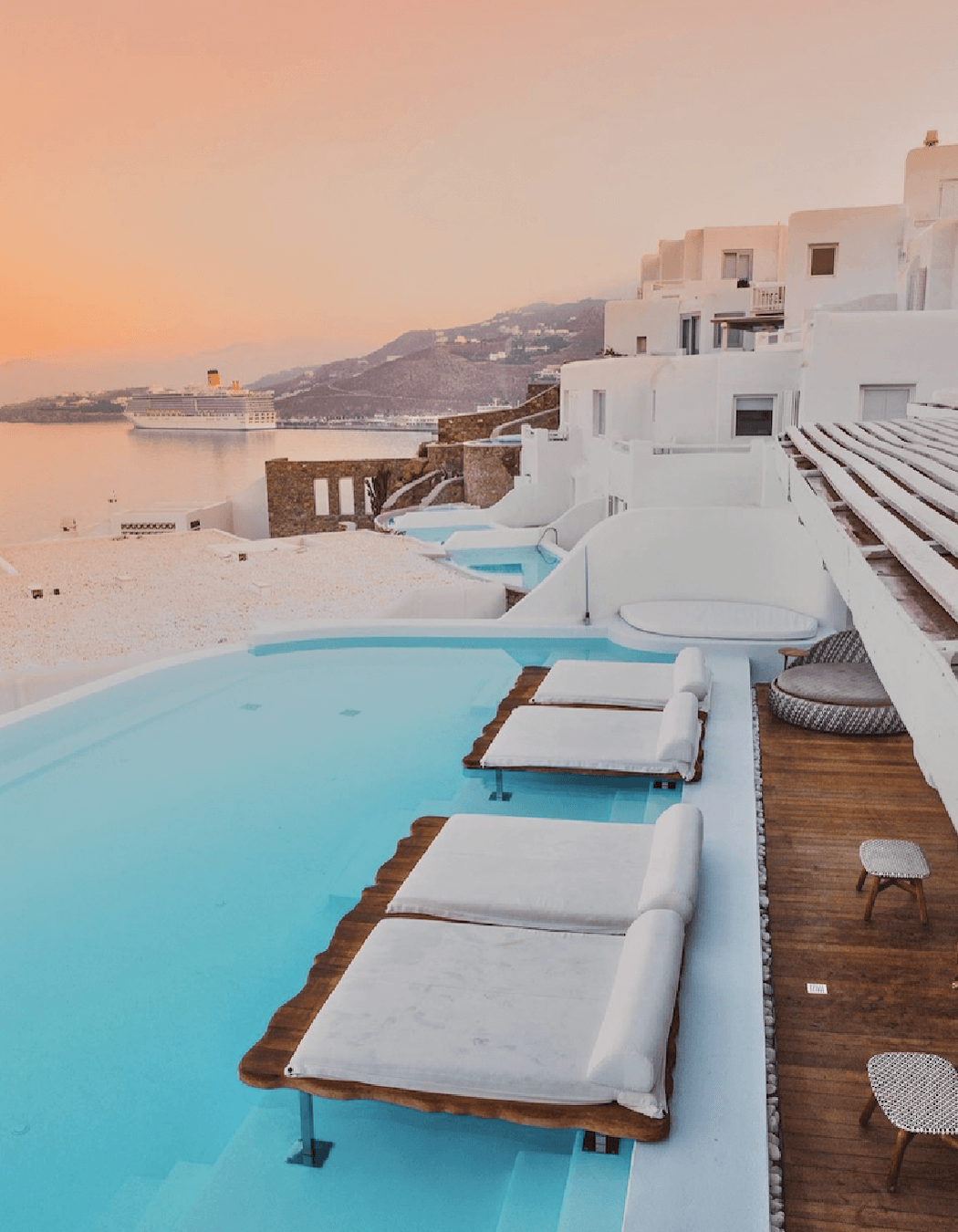  Photographer: IG @resortsbymorten