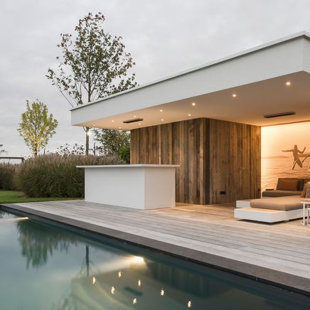 Harnessing the sun: 6 stunning ways to illuminate the night with sustainable outdoor light