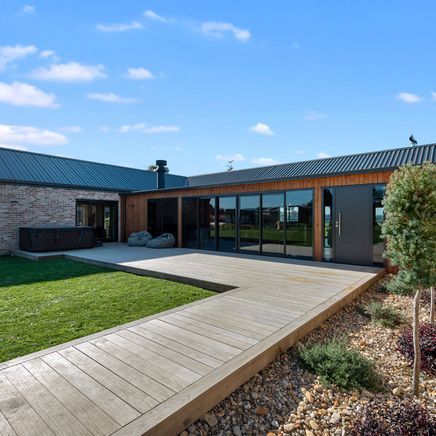 A family home to celebrate open-air living