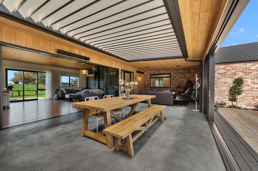 Rob is pleased with the look and function of the louvre roof by NZ Louvre in Cambridge. “Good product, top finish. The install wasn’t straightforward: we had to get an engineer and put together plans for steel to support that structure.”