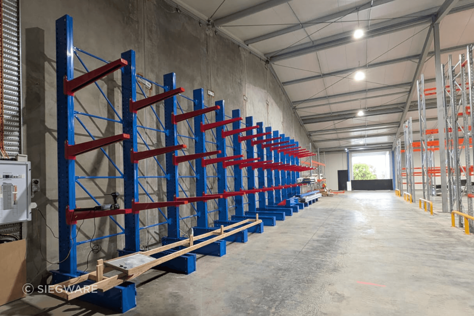 WarehousePhotoPNG3-v2.png