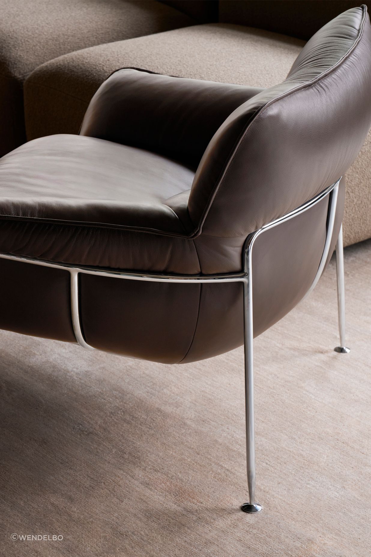 WendelboDuvet-lounge-chairParma-col-MoccaBoketto-mod-8-8Cuddle-col-4Raya-rug-col-Sand300-dpi.png