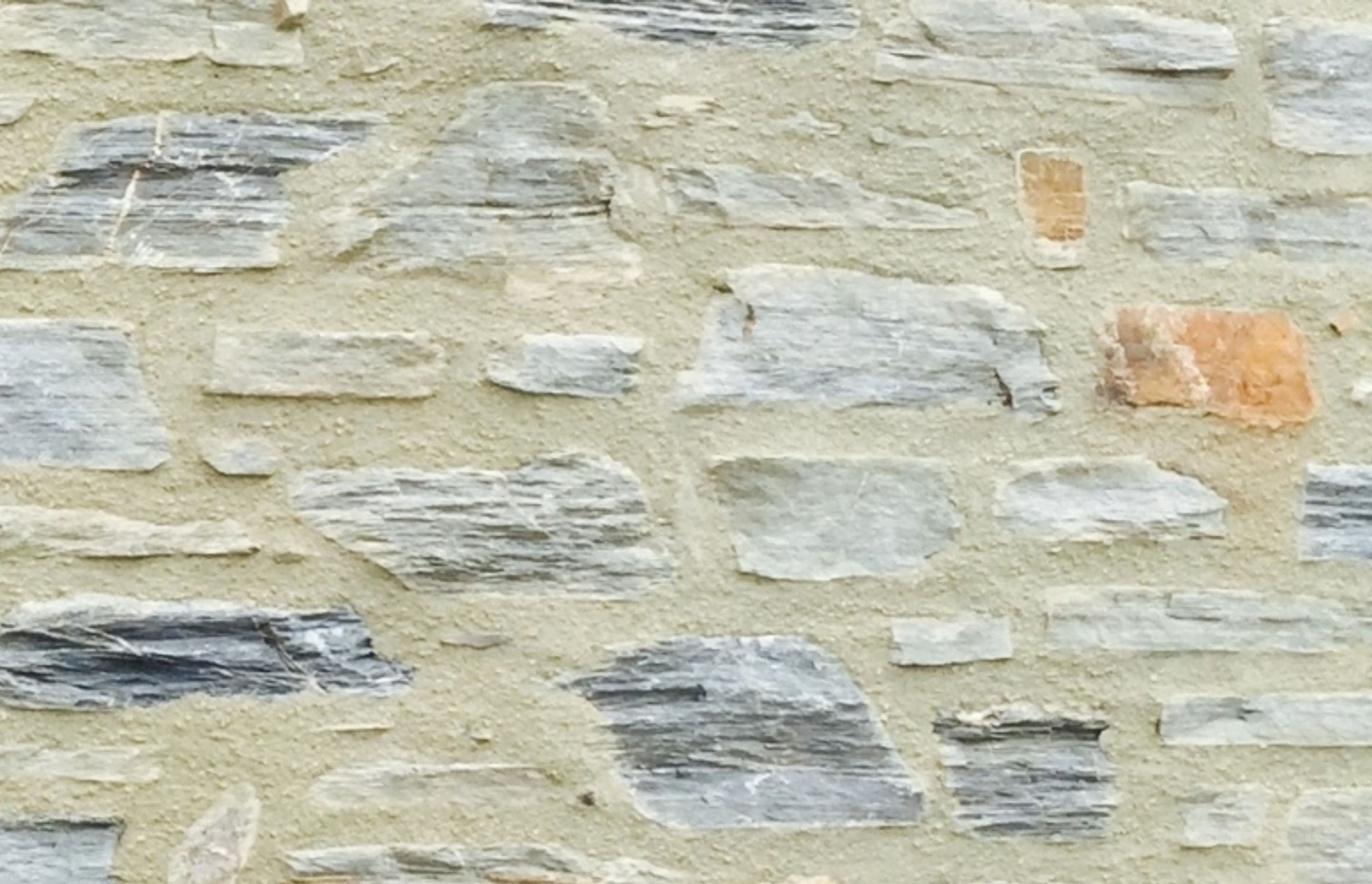Wide Joint: A more rustic appearance where the joint (gap between stones) is widened to show more grout. This can allow the grout to become more of a feature with tints, different mixes of sand size and colour or white cement.