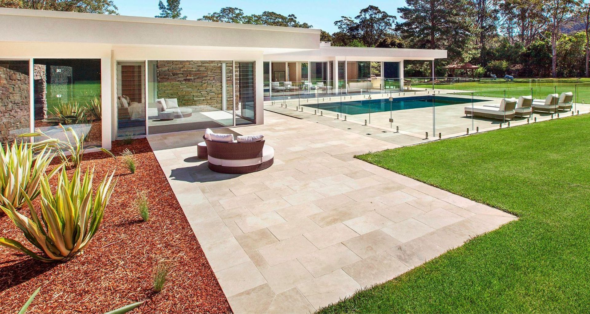 First Choice Classic Travertine Tumbled | Zias Building Design