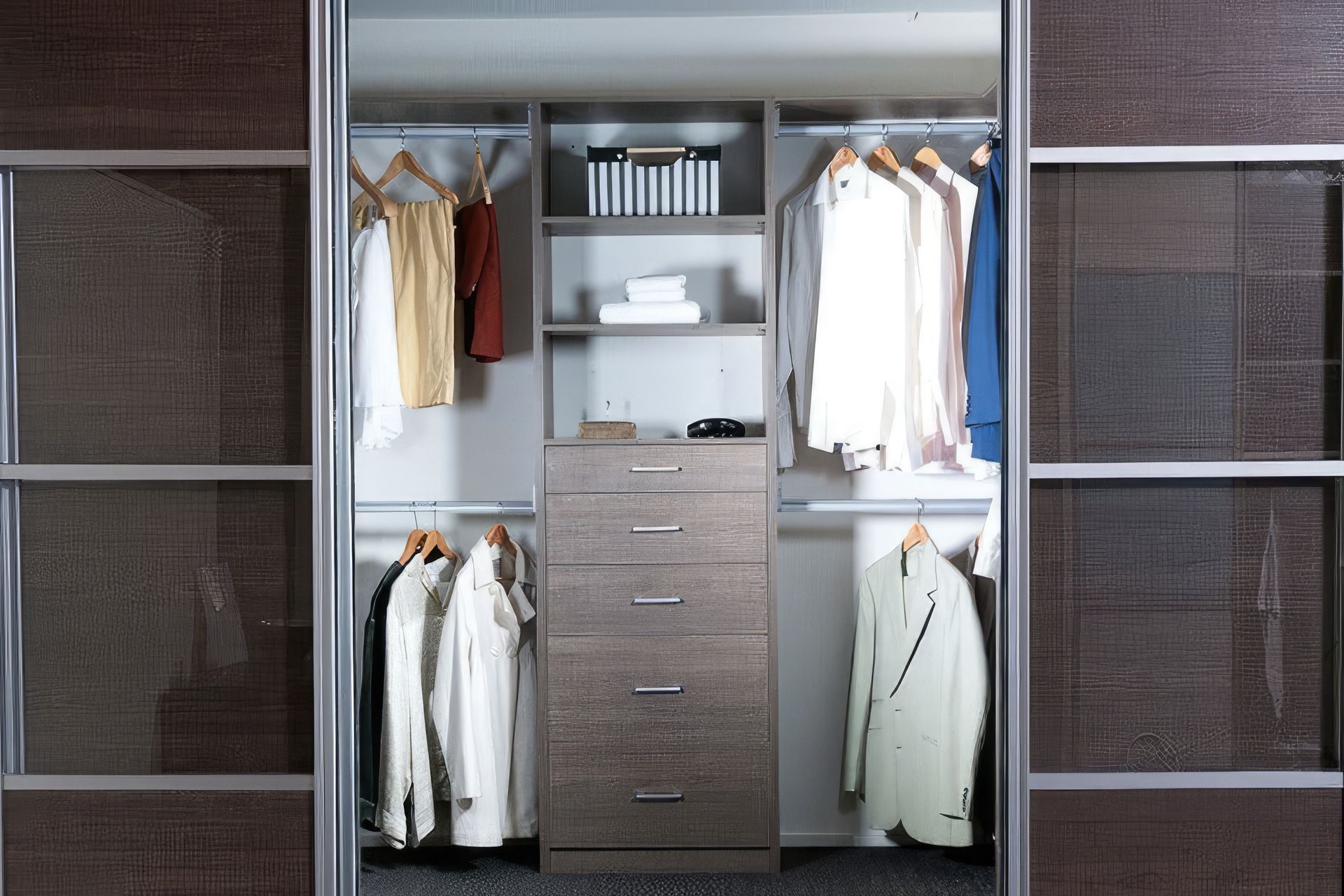 Wardrobe Design: DIY vs. Professionals