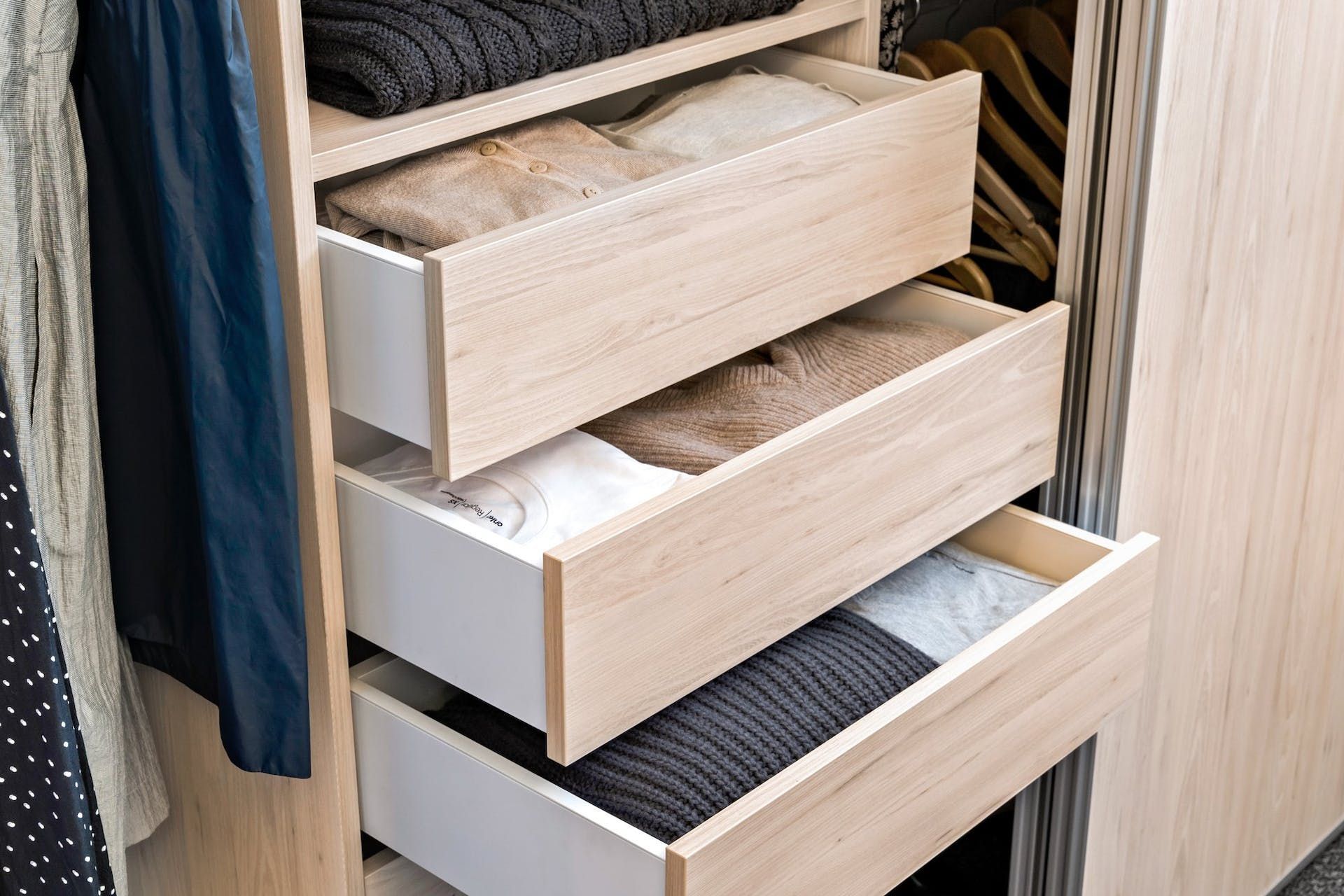 Wardrobe Design Rules From The Experts