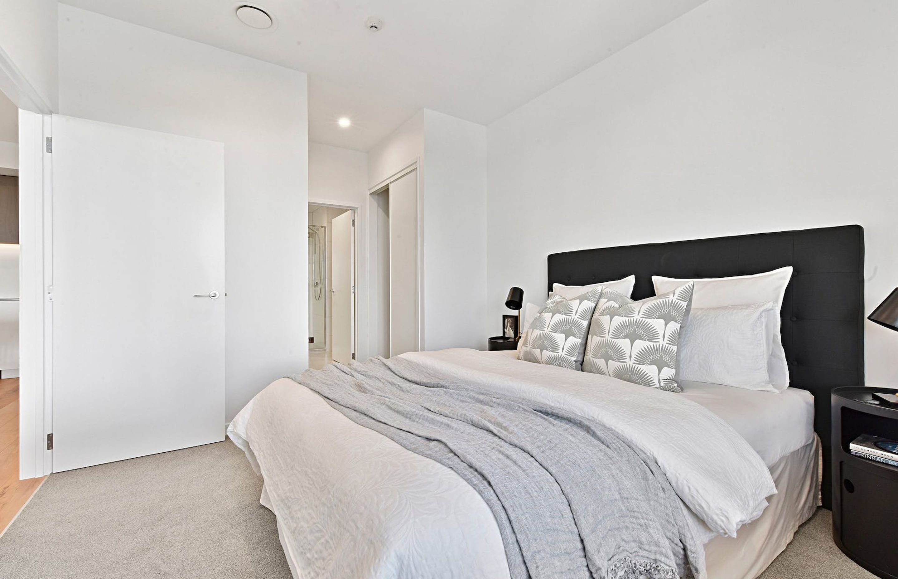Wardrobe Systems For Small Spaces