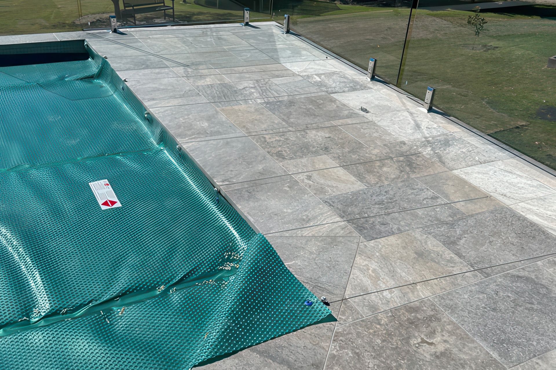 aussie-undercover-pool-cover-5-gigapixel-low-resolution-v2-3x.jpeg